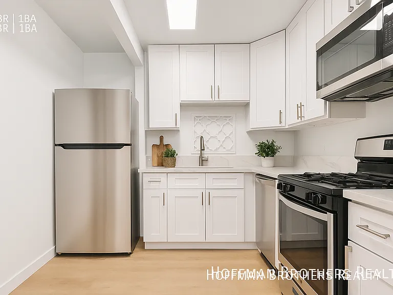7441 Hazeltine Ave #105 — Photo 3