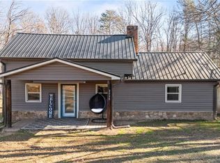 2045 Martha Ellen Rd, Yadkinville, NC 27055