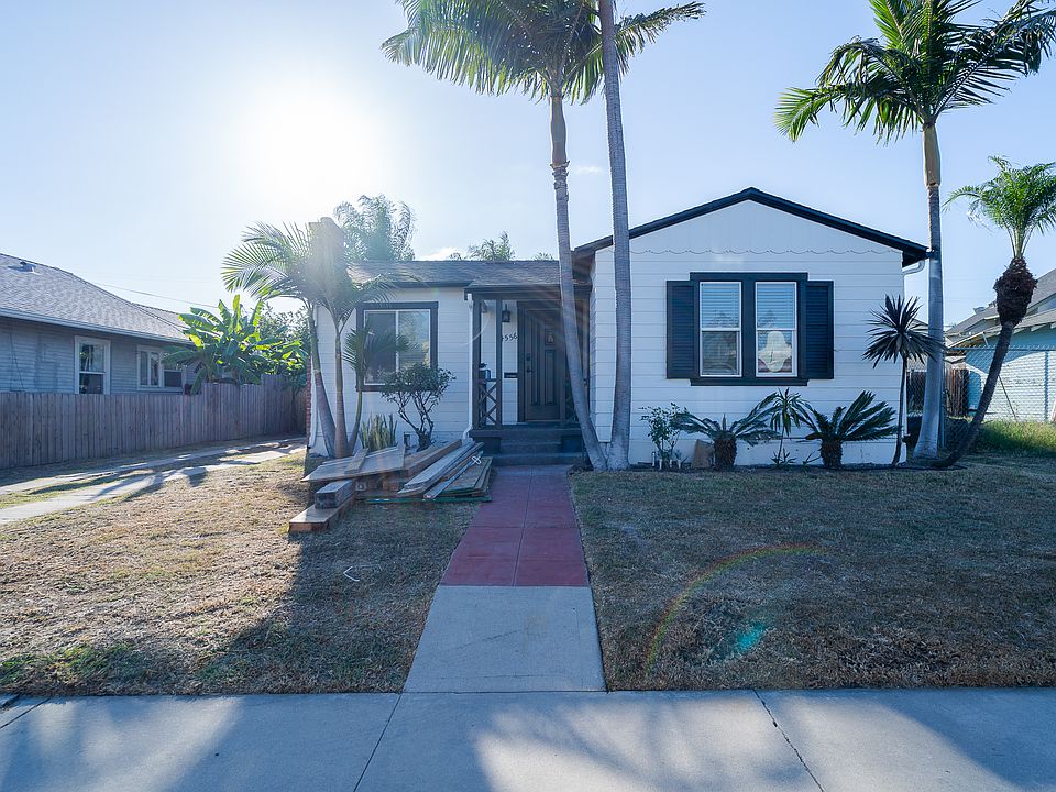 1st image of 4556 33rd St