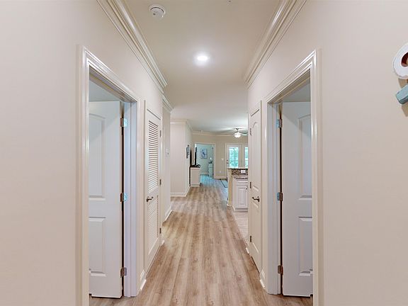 5th image of 81 Delray Dr. #2-D