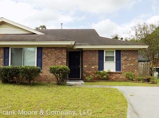 11 Peach Ct, Savannah, GA 31419