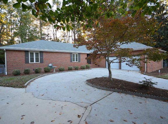 2nd image of 3116 Holly Haven Dr