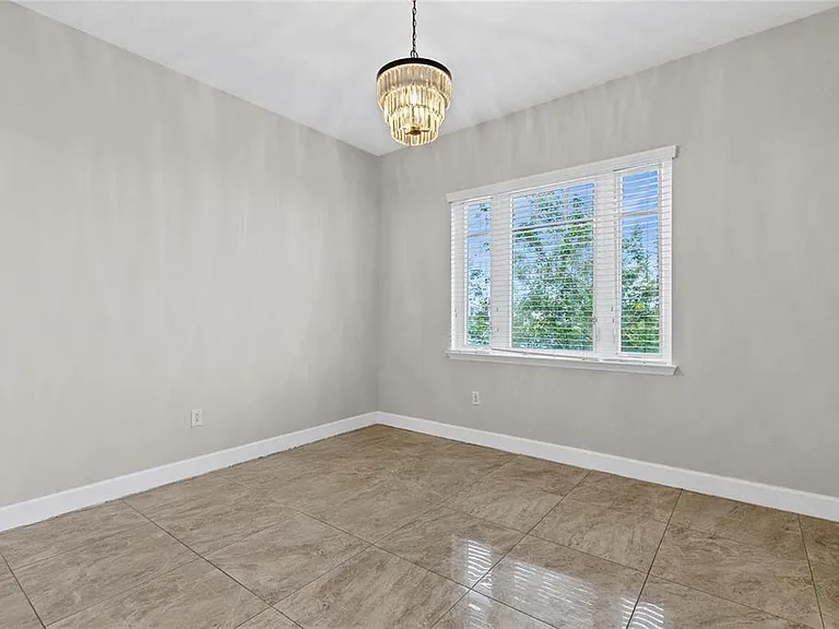 13775 Benavente Ave — Photo 15