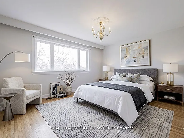 35 Euphrasia Dr — Photo 8