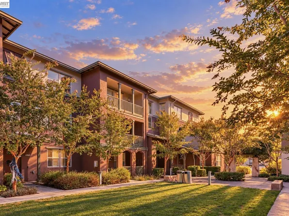 475 Diller St, Alameda, CA 94501