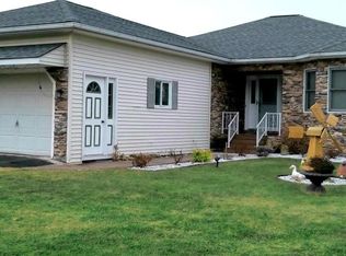 31 Rose Ln, Honesdale, PA 18431