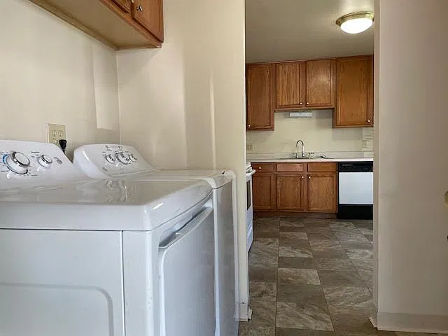3 bed, $1,195 — Photo 2