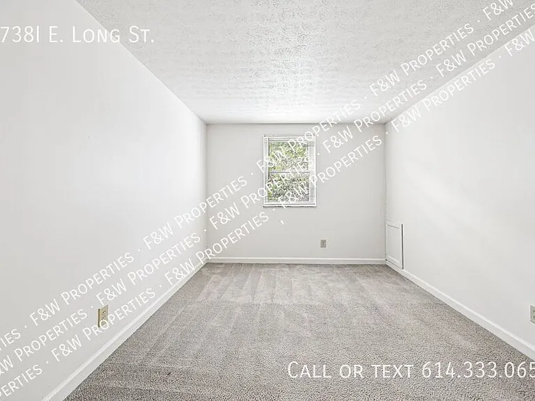 1738I E Long St — Photo 38