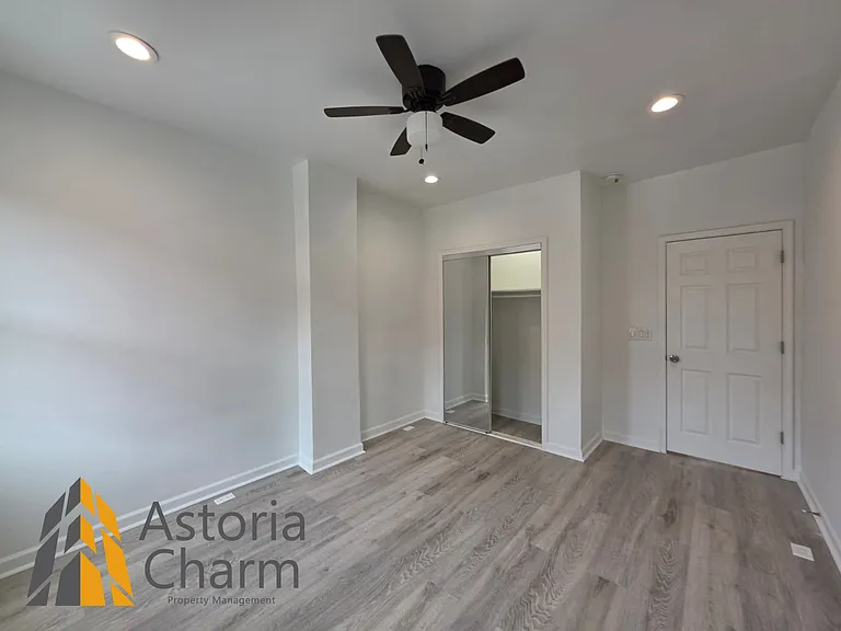 519 E 28th St — Photo 37