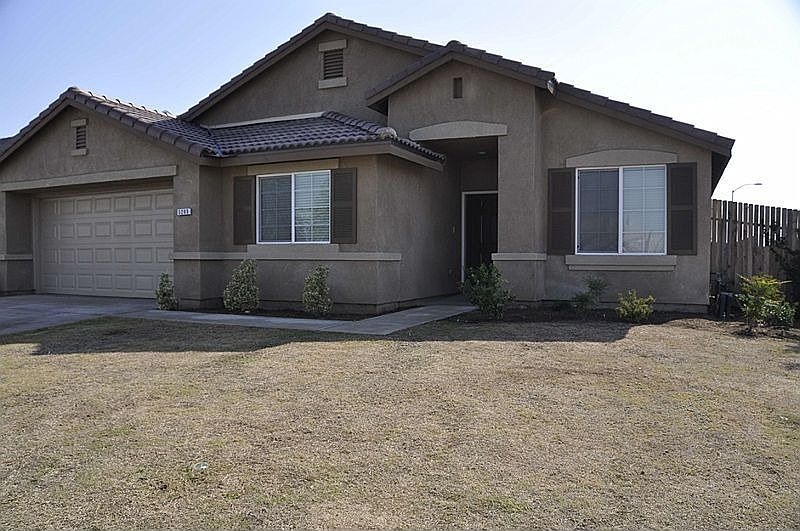 2nd image of 5205 Green Clover Ave