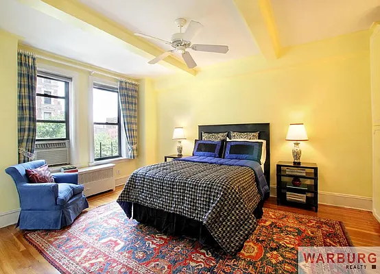 Sold by Warburg | media 13