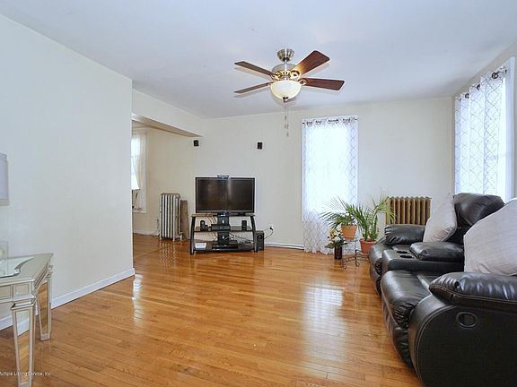 5th image of 703 Henderson Ave