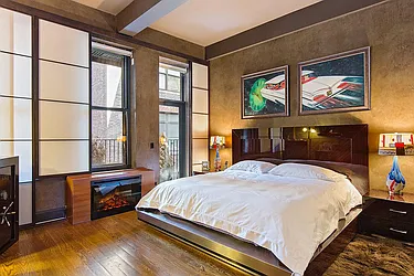 Sold by Avenue Real Estate