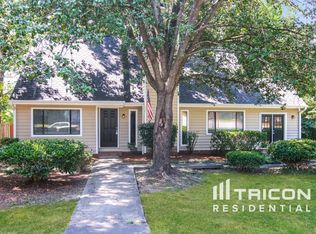 1 Pioneers Point Ct, Irmo, SC 29063