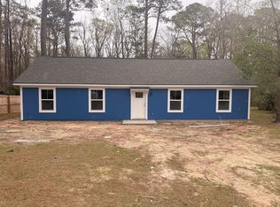 207 Woodlawn St, Walterboro, SC 29488
