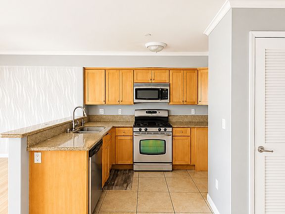 3rd image of 13623 Sherman Way #205