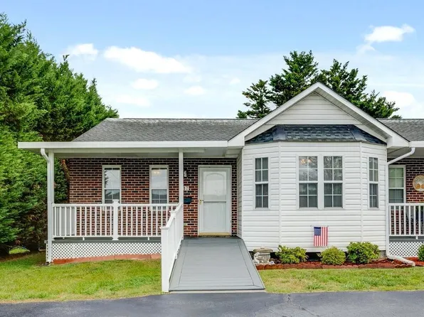 617 Race St #1, Elizabethton, TN 37643