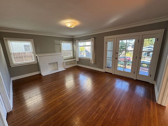 3rd image of 245 Quincy Ave