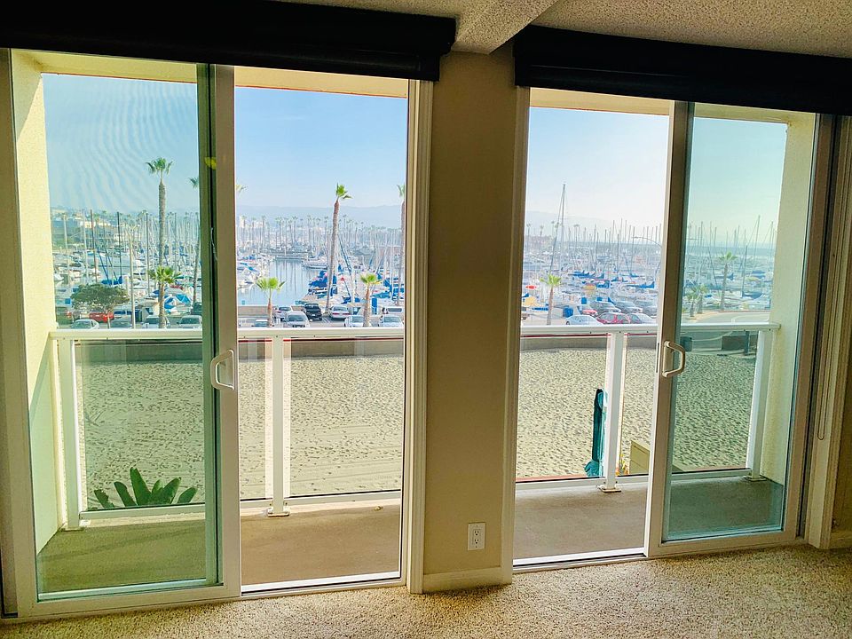 MARINA VIEW- FROM LARGE STUDIO