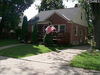 1st image of 492 E 326th St