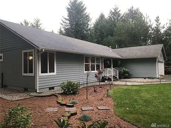 3rd image of 300 E Ann Arbor Dr
