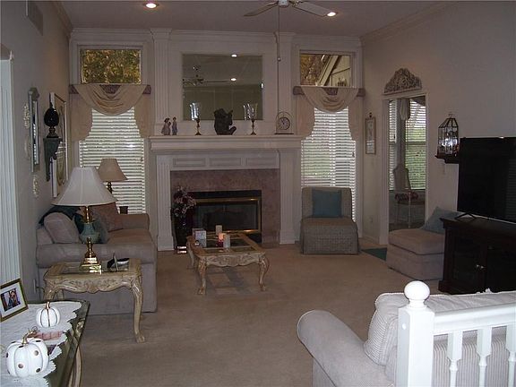 3rd image of 4322 S Davidson Dr