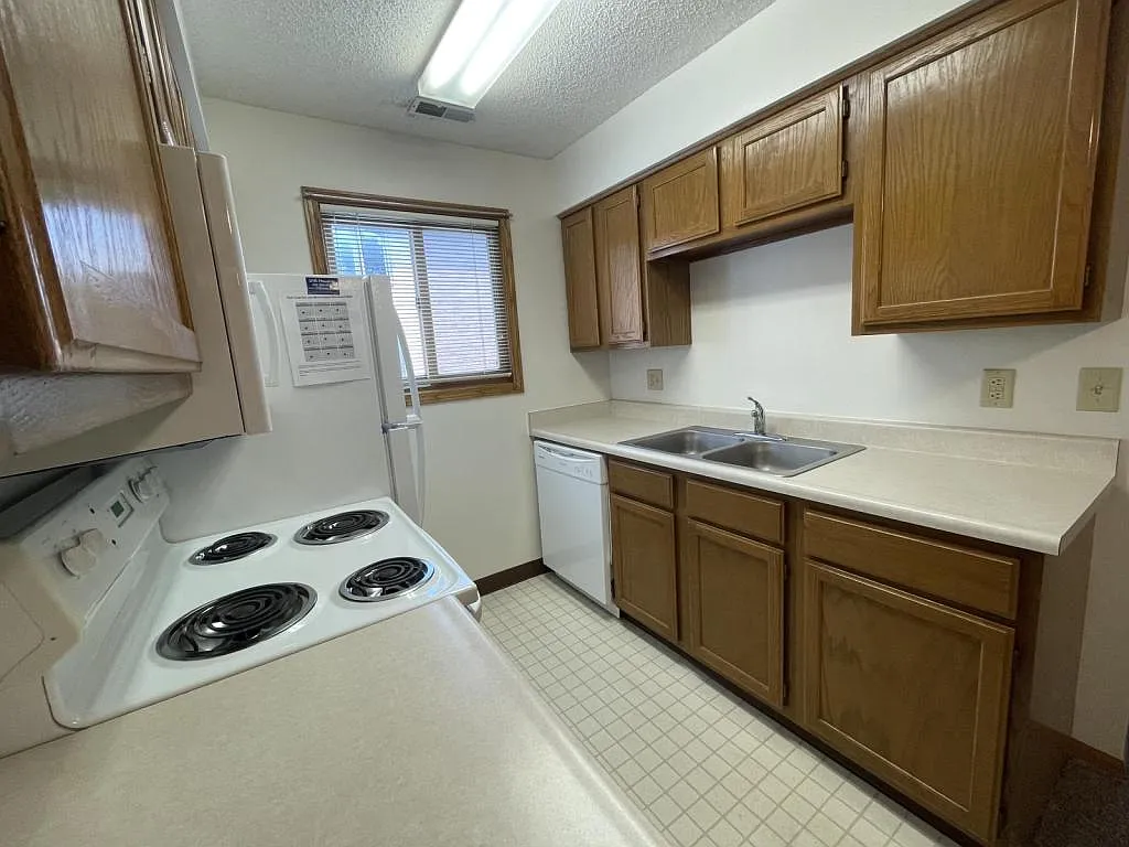 1027 H St, #8 — Photo 2