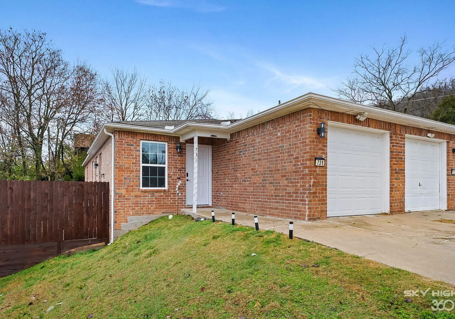 Modern Duplex in Fayetteville, AR — Photo 4