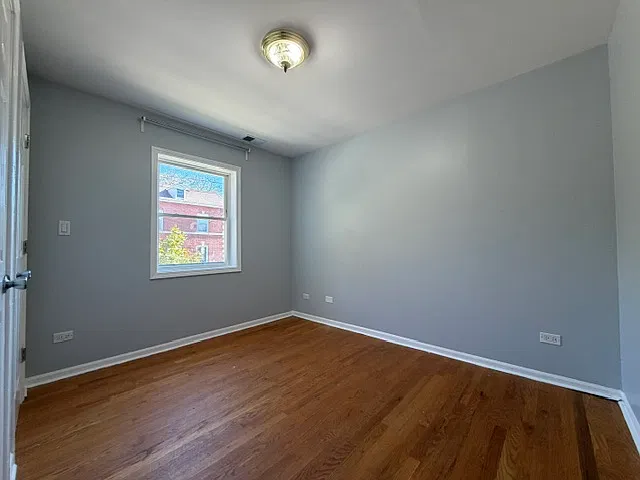 3 bed, 1200 sqft, $2,000 — Photo 4