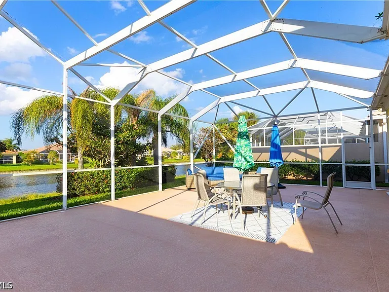 7983 Valentina Ct — Photo 26