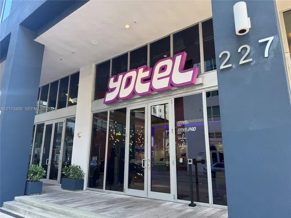 227 NE 2nd St Unit 2105, Miami, FL 33132