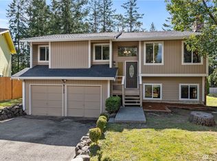 9125 Baird Ct NW, Bremerton, WA 98311
