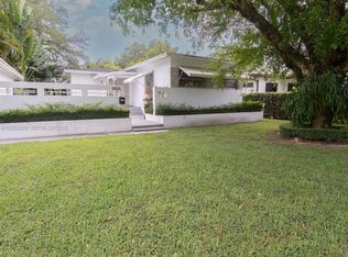 6090 SW 27th St, Miami, FL 33155