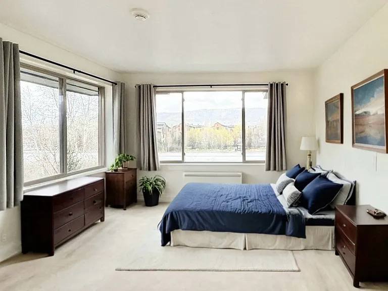 Storm Peak Apartments — Photo 79