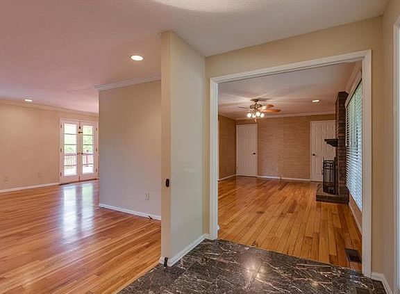 5th image of 11755 Summerhaven Dr