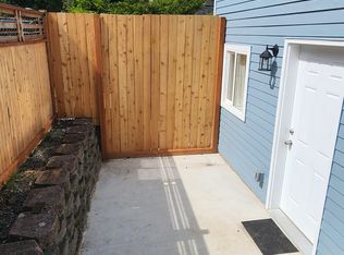 19920 73rd Ave NE, Kenmore, WA 98028