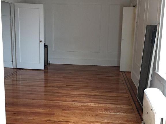 3rd image of 499 Bloomfield Ave #2A