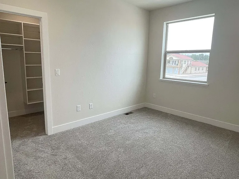 403 Alabama St #B — Photo 24