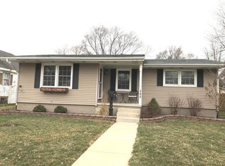 585 S Foley Ave, Kankakee, IL 60901