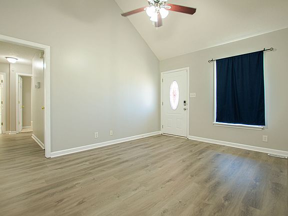 3rd image of 1701 Autumnwood Blvd