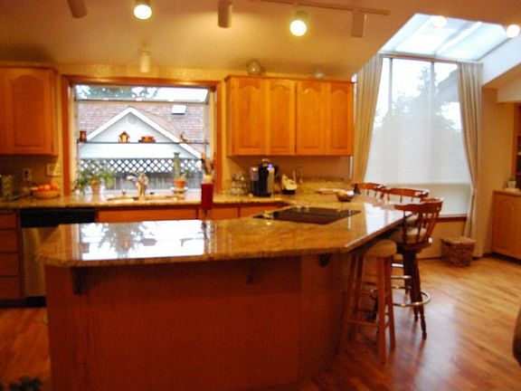 2nd image of 8824 164th St E