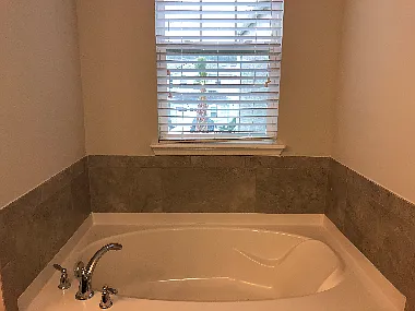 557 Richmond Dr — Photo 6
