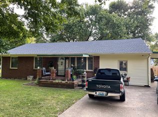 421 Wayne Dr, Hopkinsville, KY 42240