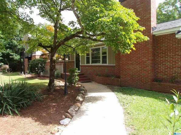601 E Glade Rd, Anniston, AL 36206