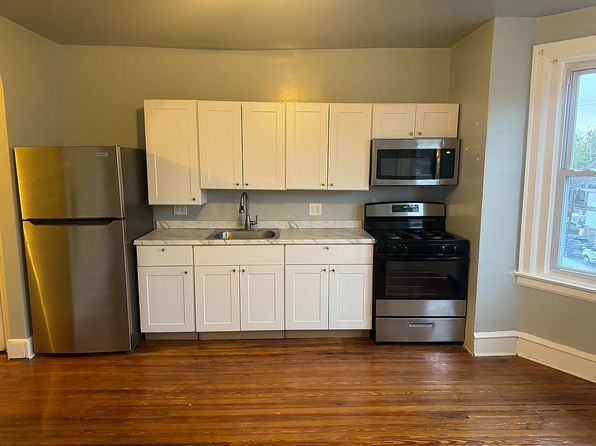 6017 Washington Ave Floor 1