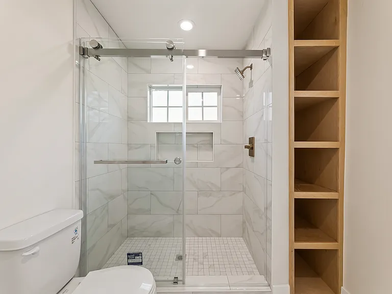 9716 Felton Ave — Photo 7