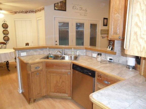 4th image of 1117 Chaparral Ct