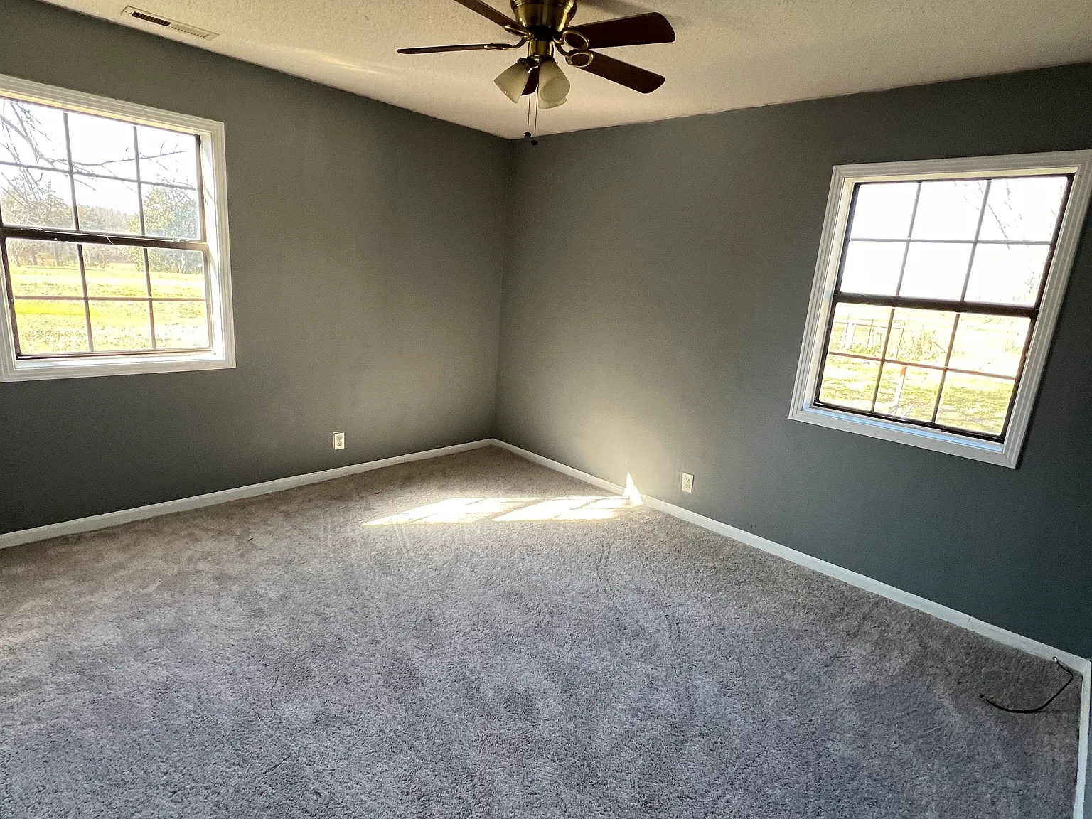 3 bed, 1309 sqft, $1,100 — Photo 4