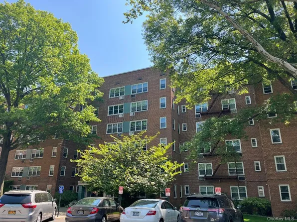 76 Dehaven Drive #1 H, Yonkers, NY 10703