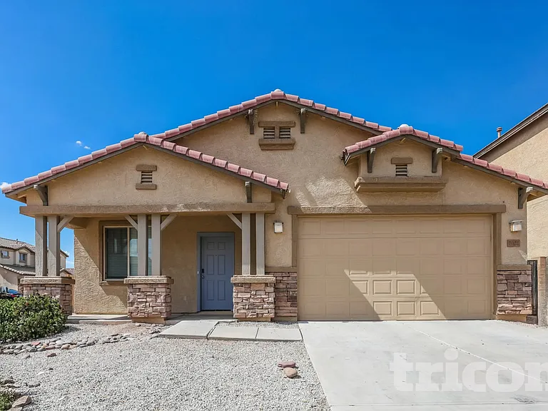 7022 W Carson Rd — Photo 2